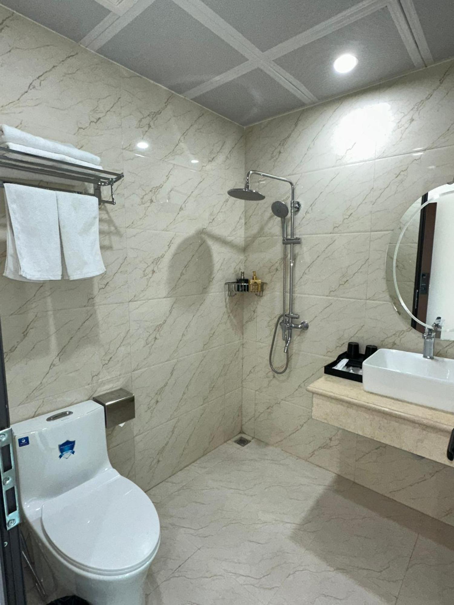 Vinh Khang Ha Long Hotel Exterior photo